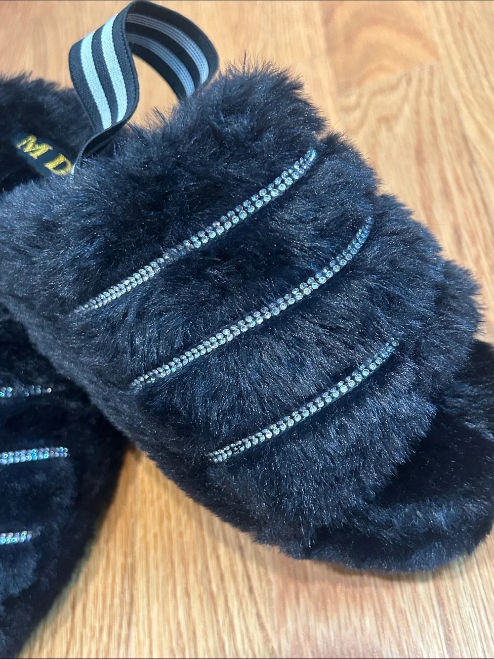 Faux Fur Black Fuzzy Slide Slippers Rhinestone Stripes elastic strap size 6 new
